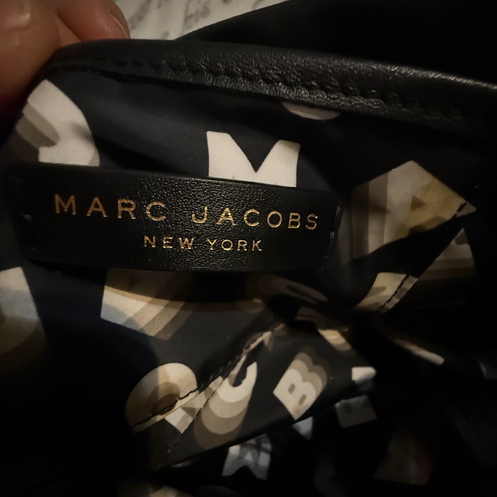 Marc Jacobs Crossbody Bag with pattern leather strap preowned - Picture 4 of 16